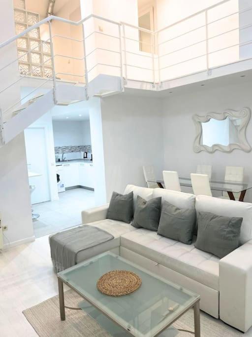 Appartamento Loft En Retiro Madrid Esterno foto